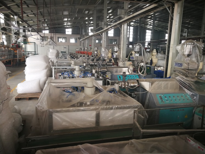 High-speed Rotation Small Extrusion Blow Molding Machine for Small-capacity Fruit Bottles